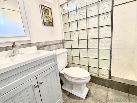2381 N Iris Ln, Escondido, CA 92026 photo 12