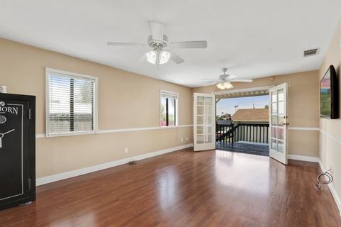 4674 71st St, La Mesa, CA 91942 photo 2