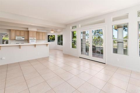 369 Justina Dr, Oceanside, CA 92057 photo 7