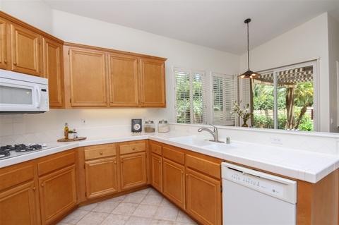 6722 Blue Point Dr, Carlsbad, CA 92011 photo 7