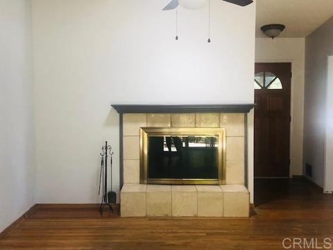 916 Crescent Dr, Vista, CA 92084 photo 7