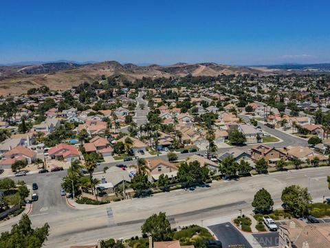 4405 Arbor Cove Cir, Oceanside, CA 92058 photo 3