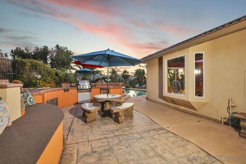 8756 Bridannela Trl, Lakeside, CA 92040 photo 6