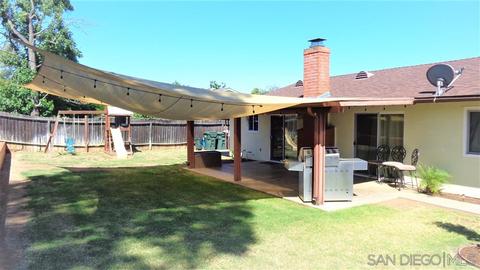1820 Iris Way, Escondido, CA 92027 photo 3