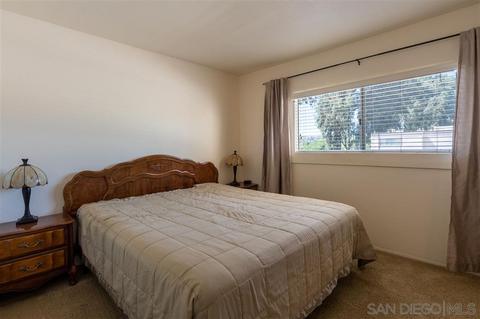 9451 Carlton Oaks Dr #C, Santee, CA 92071 photo 10