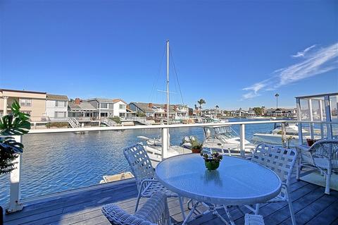 2211 Jamestown Ln, Oxnard, CA 93035 photo 2