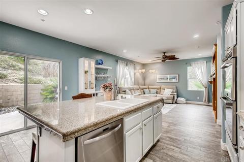 328 Natalie Way, Fallbrook, CA 92028 photo 13