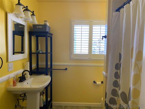 714 Barsby St, Vista, CA 92084 photo 5