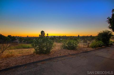 1354 Cuesta Norte, Fallbrook, CA 92028 photo 2