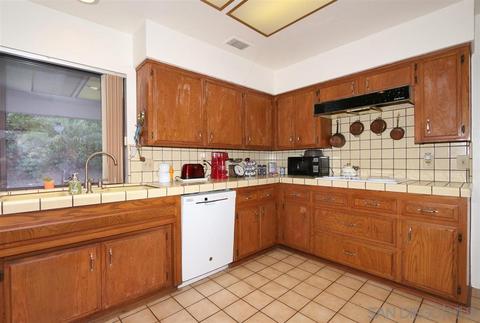 1354 Cuesta Norte, Fallbrook, CA 92028 photo 9