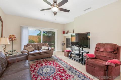 147 Kaden Ct, Fallbrook, CA 92028 photo 4
