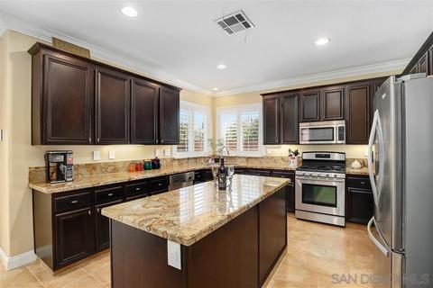 800 Aldea Dr, Oceanside, CA 92057 photo 3