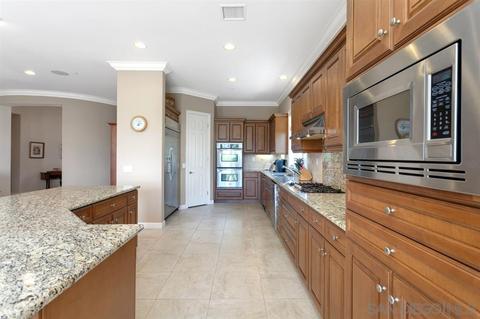 1045 Village Dr, Oceanside, CA 92057 photo 10