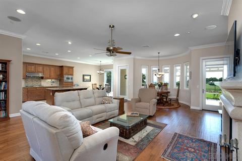 1045 Village Dr, Oceanside, CA 92057 photo 9