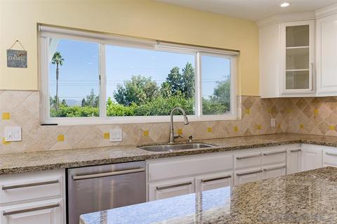 4544 Hillview Dr, La Mesa, CA 91941 photo 6