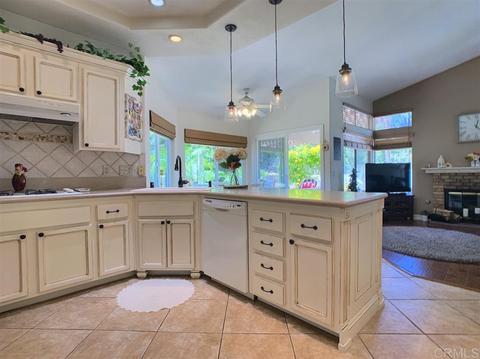 4290 Panorama Dr, La Mesa, CA 91941 photo 6