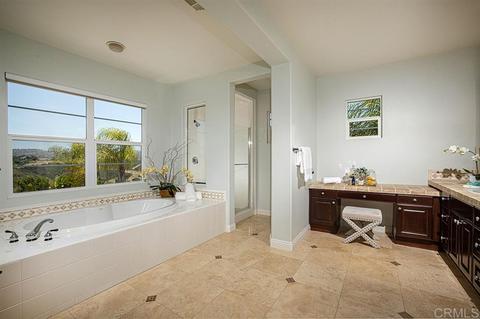 6332 Montecito Dr, Carlsbad, CA 92009 photo 17