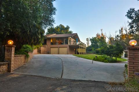 1211 Palomino Rd, Fallbrook, CA 92028 photo 1