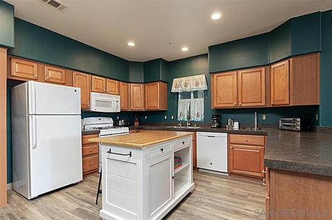 210 S Nevada St, Oceanside, CA 92054 photo 9