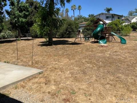 952 Bear Valley Rd, Escondido, CA 92025 photo 2