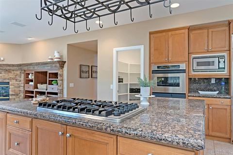 6465 Topmast Dr, Carlsbad, CA 92011 photo 5