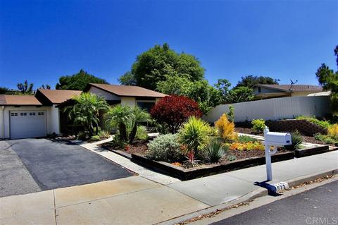 4572 Beverly Glen Dr, Oceanside, CA 92056 photo 1