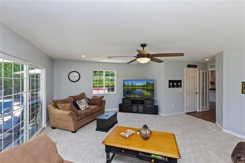 1165 Tower Dr, Vista, CA 92083 photo 14