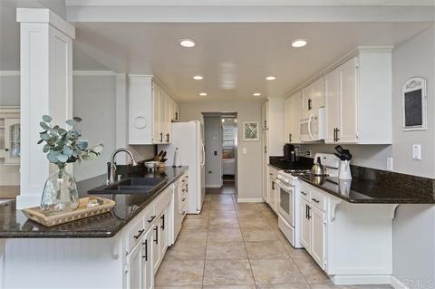 1165 Tower Dr, Vista, CA 92083 photo 8