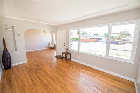 120 E St, Chula Vista, CA 91910 photo 2