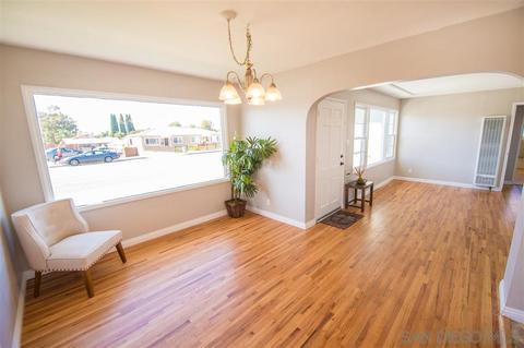 120 E St, Chula Vista, CA 91910 photo 3