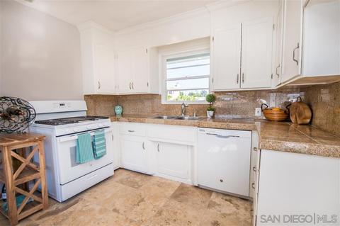 120 E St, Chula Vista, CA 91910 photo 4