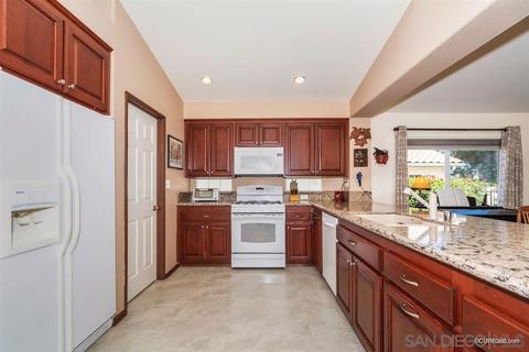 2332 Columbine Dr, Alpine, CA 91901 photo 3