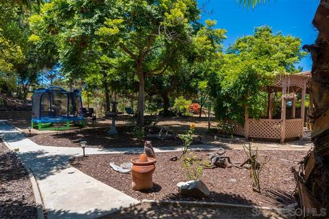 1857 Ithaca Dr, Vista, CA 92081 photo 4