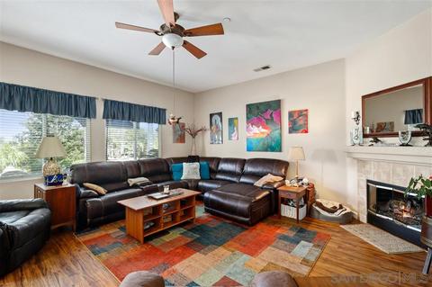 622 Sun Cir, Vista, CA 92081 photo 10