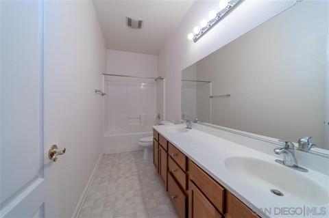 372 Countryside Dr, El Centro, CA 92243 photo 7