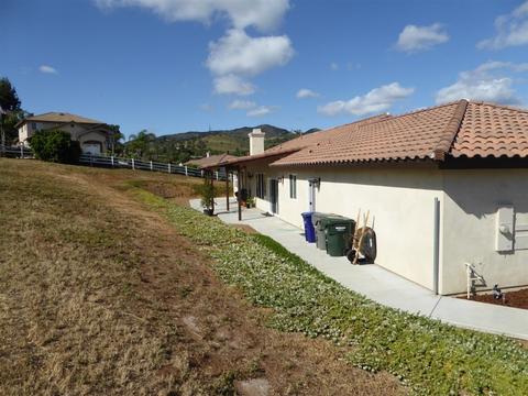 1003 La Rueda Dr, Vista, CA 92084 photo 14