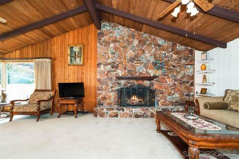 1811 Hidden Mesa Rd, El Cajon, CA 92019 photo 9