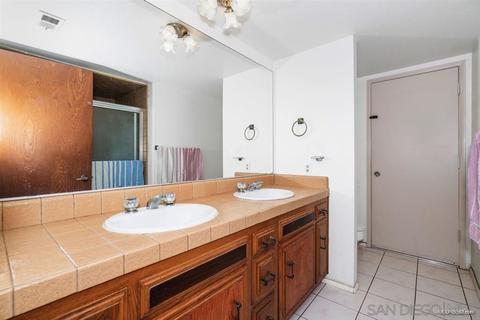 1811 Hidden Mesa Rd, El Cajon, CA 92019 photo 16