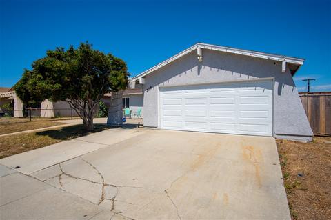 378 Calle Vallecito, Oceanside, CA 92057 photo 1