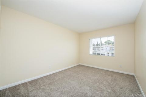 1075 Greenway Rd, Oceanside, CA 92057 photo 12