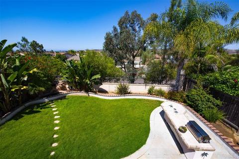 1075 Greenway Rd, Oceanside, CA 92057 photo 7