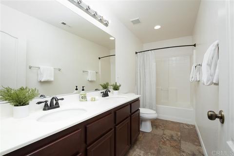 1075 Greenway Rd, Oceanside, CA 92057 photo 13