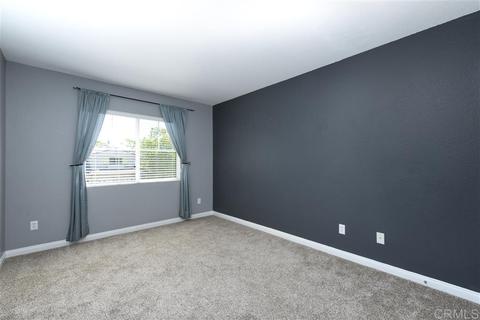 1075 Greenway Rd, Oceanside, CA 92057 photo 11