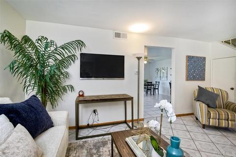 2805 Via Cascada, Carlsbad, CA 92010 photo 7