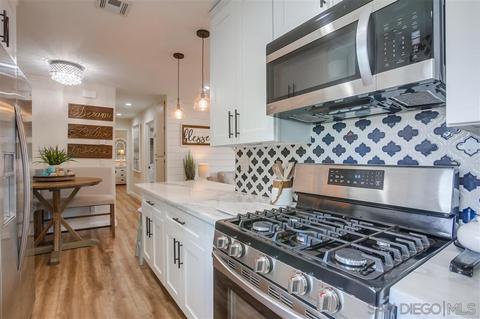 3407 Seabreeze Walk, Oceanside, CA 92056 photo 8