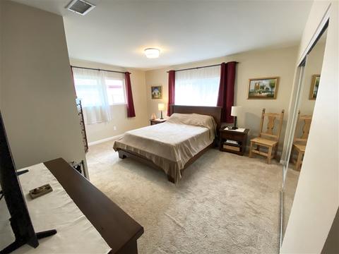 1215 Dolphin Cir, Vista, CA 92084 photo 5