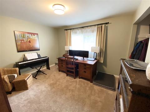 1215 Dolphin Cir, Vista, CA 92084 photo 7