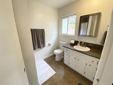 1215 Dolphin Cir, Vista, CA 92084 photo 6