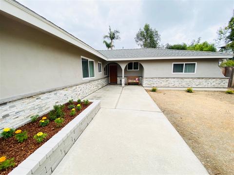 1215 Dolphin Cir, Vista, CA 92084 photo 1