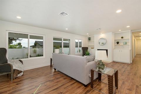 5505 Moonlight Ln, La Jolla, CA 92037 photo 11